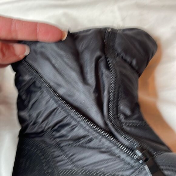 Flexus Spring Step Ernestina Faux Fur Quilted Boots. Size 38(8). - Picture 14 of 15